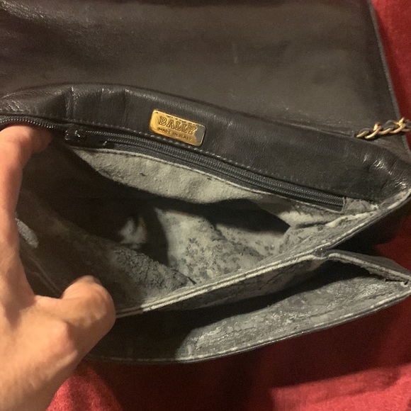 Bally quilted shoulder bag - Picture 7 of 9